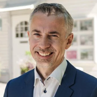 Stefan Tapay