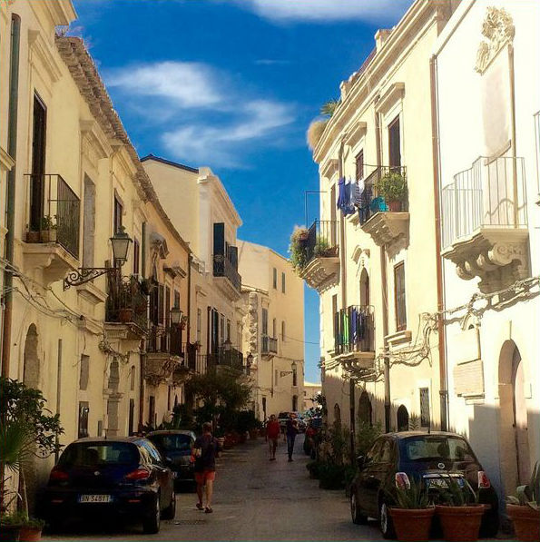travel abroad flying solo womans adventure sicily travel abroad flying solo womans adventure sicily