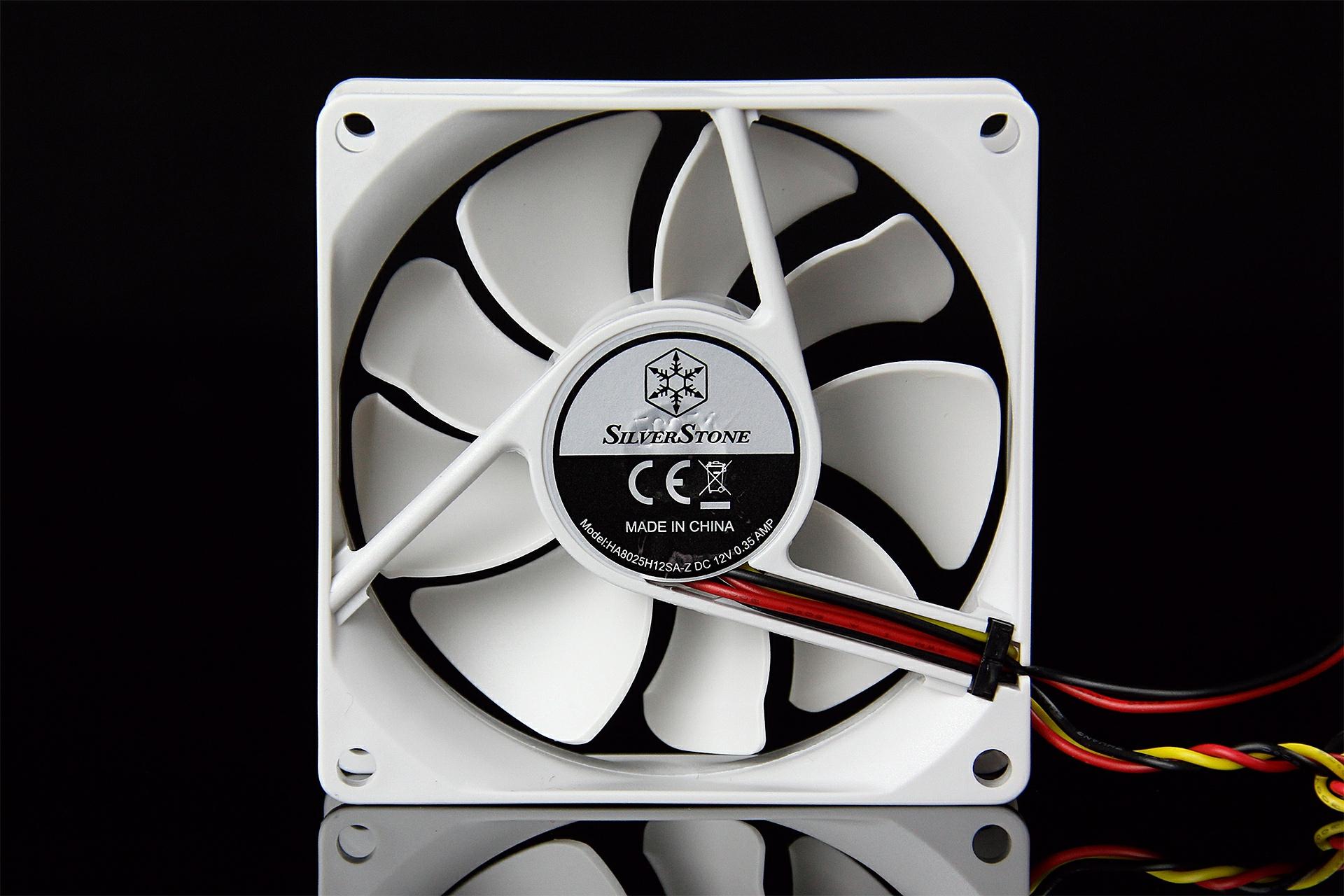 IMG 9135 silverstone fm84 case Fan review