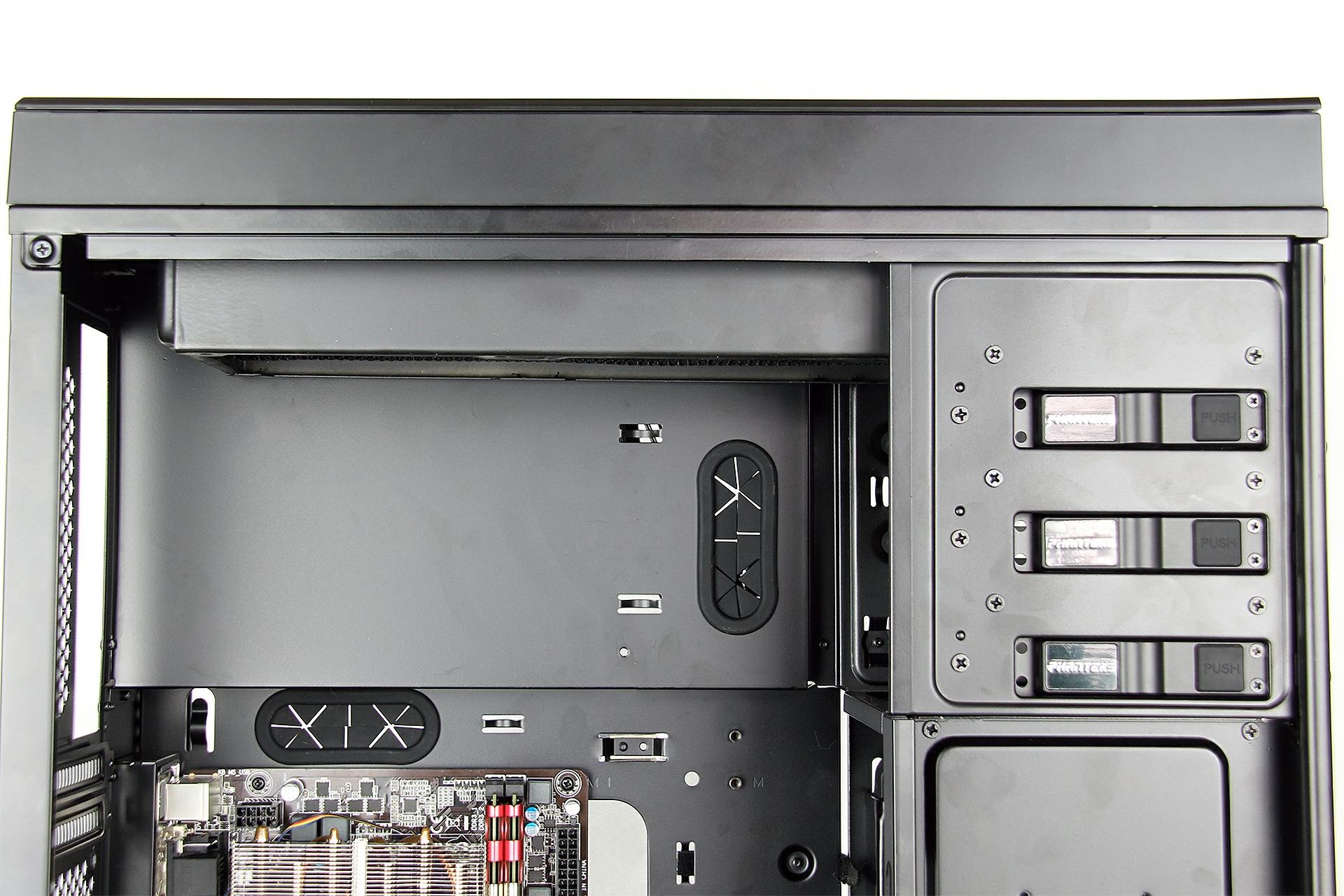 IMG 9661 phanteks mini Xl case review watercooling options