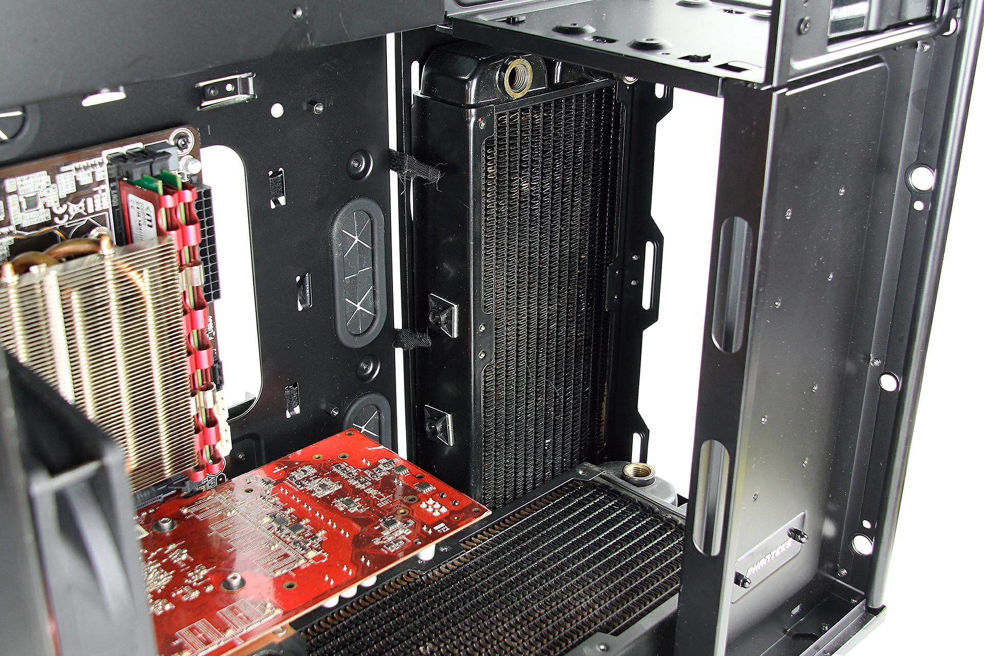 IMG 9656 phanteks mini Xl case review watercooling options
