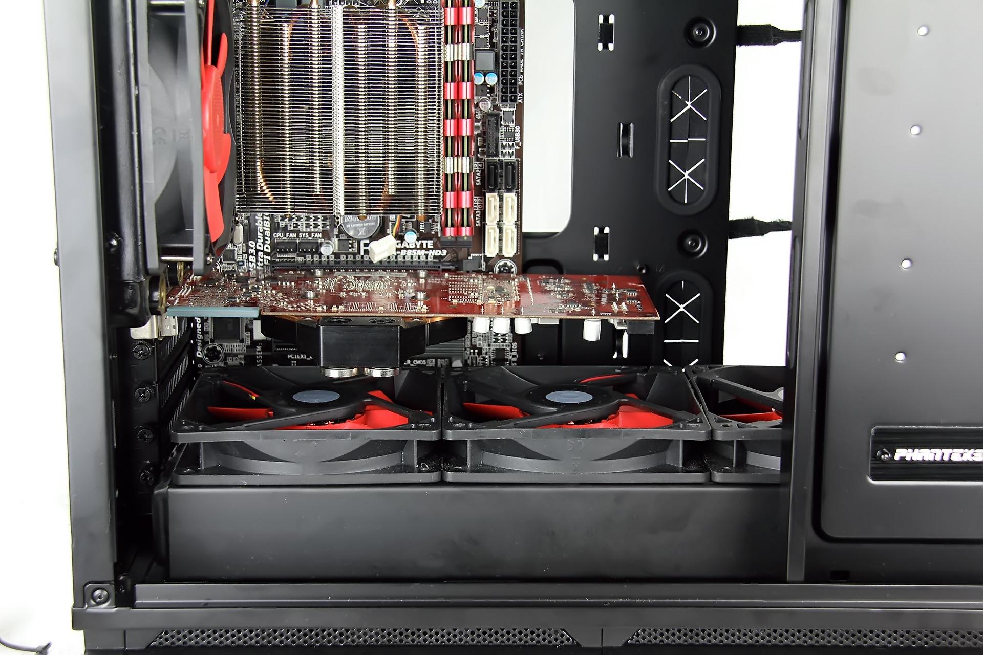 IMG 9652 phanteks mini Xl case review watercooling options