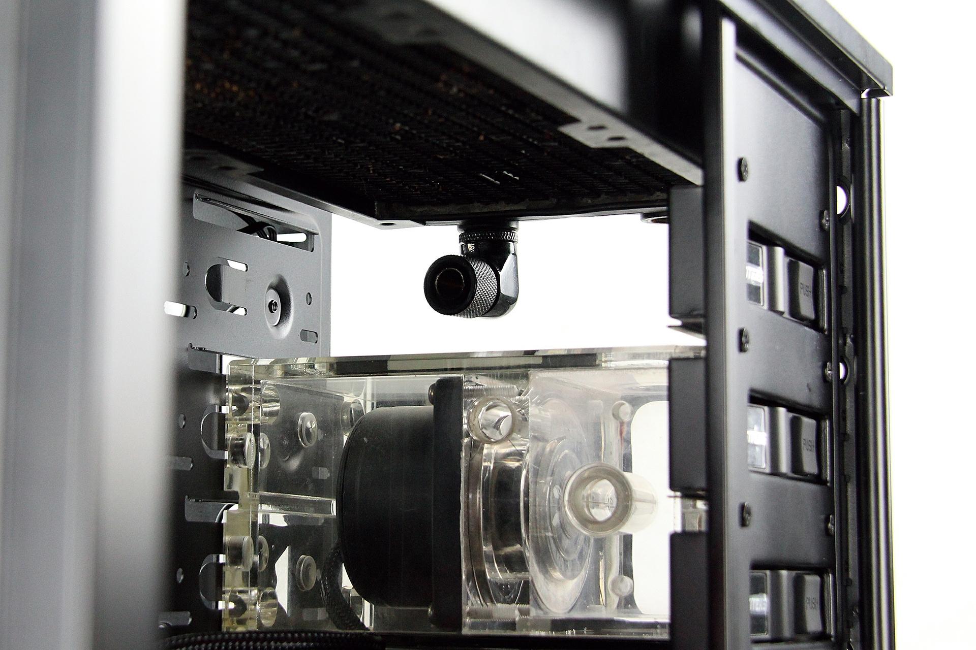 IMG 9648 phanteks mini Xl case review watercooling options