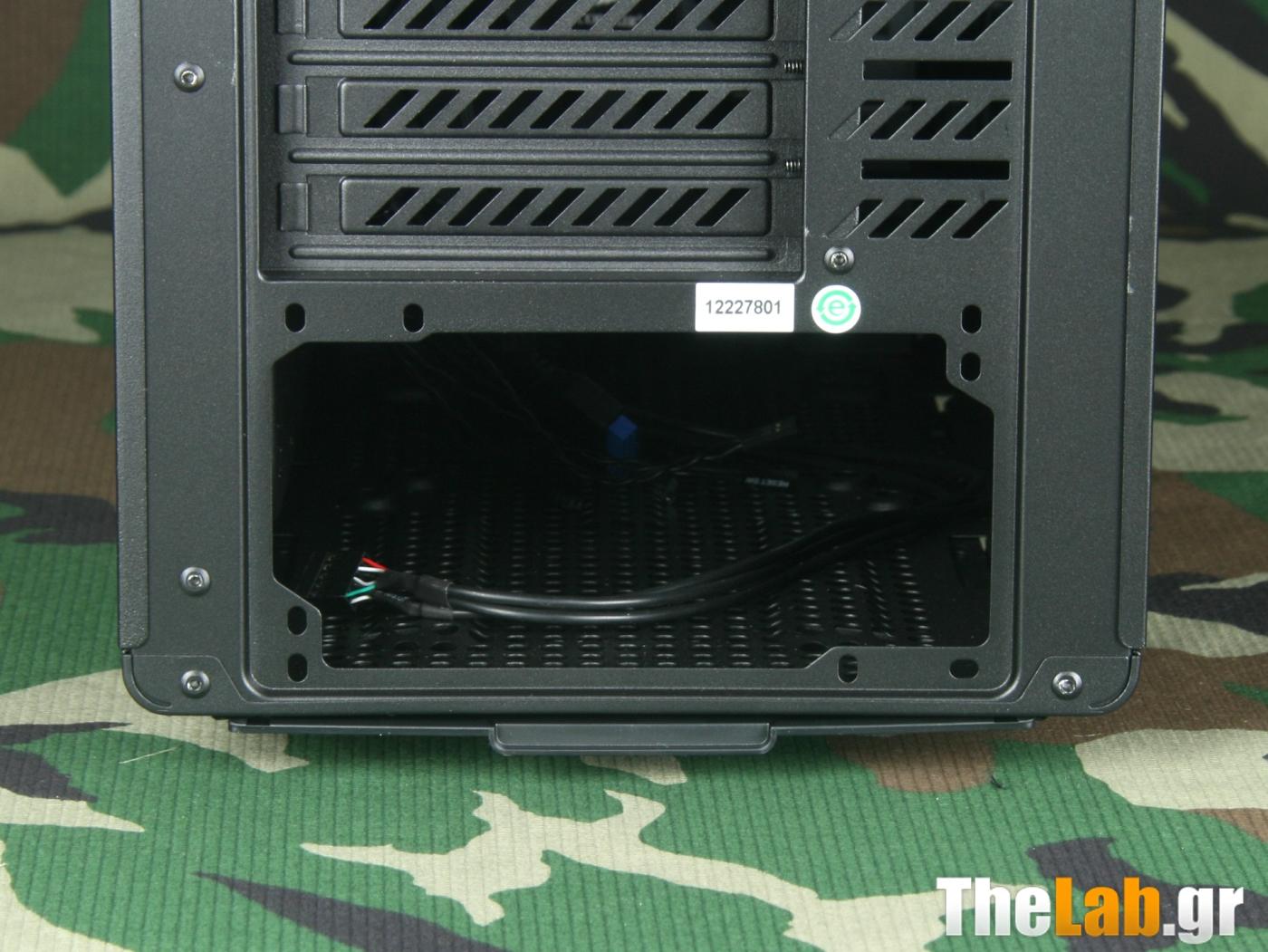 Corsair_C70_Vengeance_Military_case_review_image024.jpg