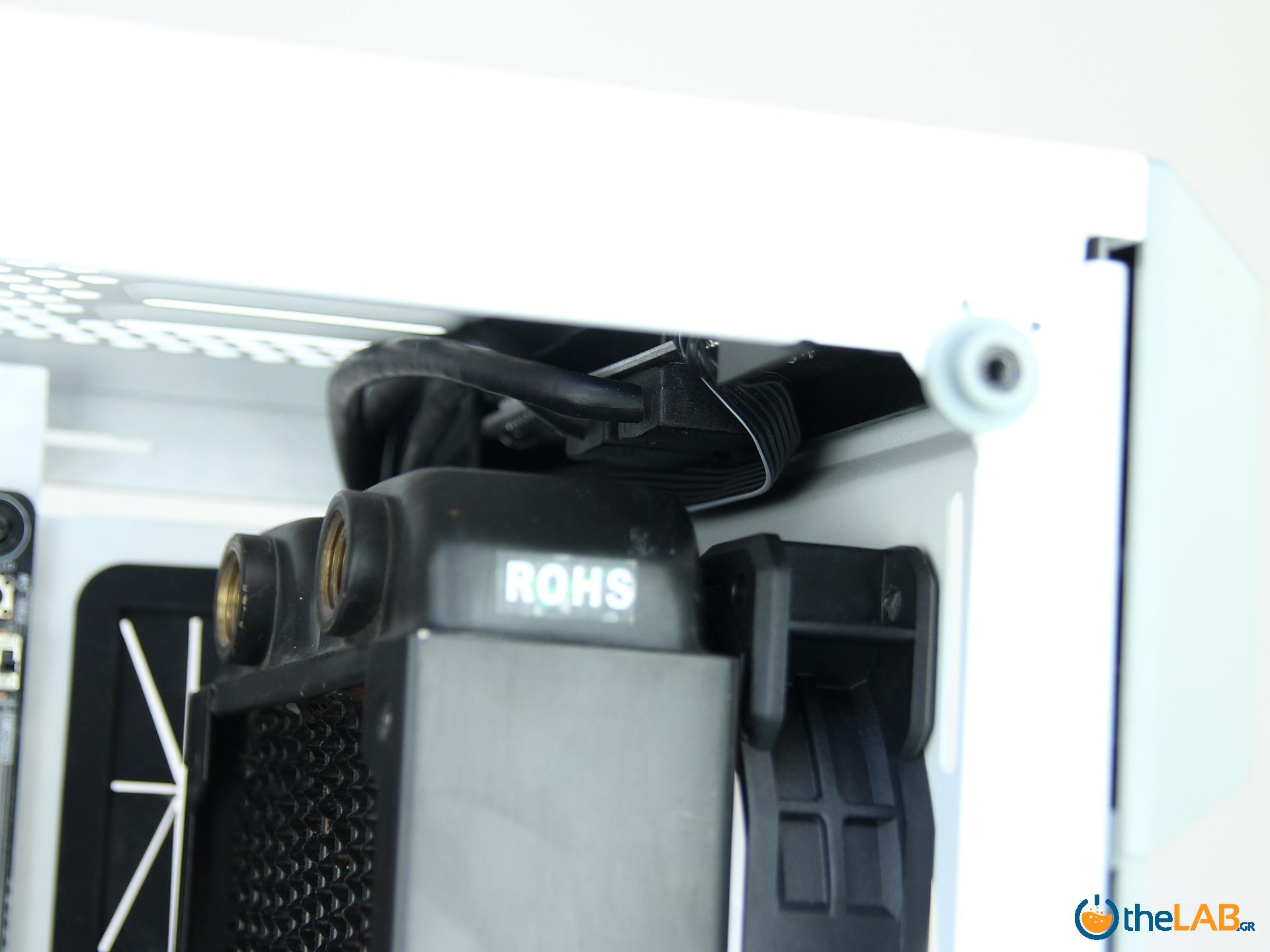 large.Corsair_Graphite_iCUE_220T_software_white_rgb_atx_computer_case_mid_tower_gaming_filter_fans_e-ior_design_review_icue_action_watercooling_options_image008.jpg