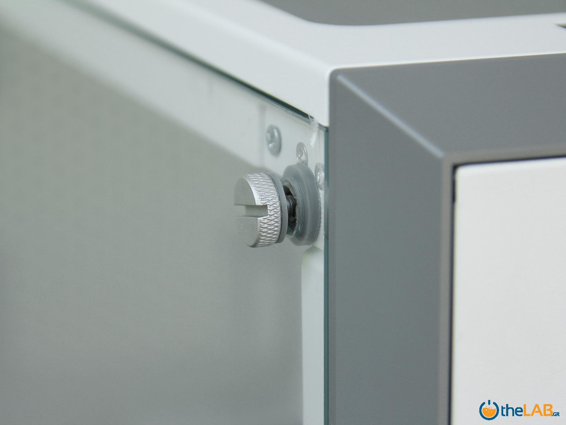 large.Corsair_Graphite_iCUE_220T_white_rgb_atx_computer_case_mid_tower_gaming_filter_fans_exterior_interior_design_review_image002.jpg