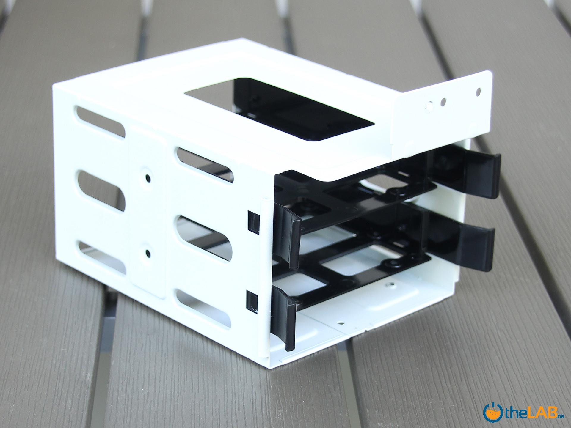 large.Corsair_Graphite_iCUE_220T_white_rgb_atx_computer_case_mid_tower_gaming_filter_fans_exterior_interior_design_review_image011.jpg