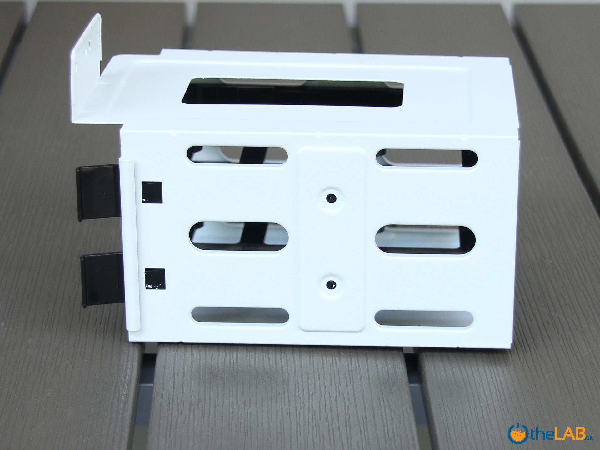 large.Corsair_Graphite_iCUE_220T_white_rgb_atx_computer_case_mid_tower_gaming_filter_fans_exterior_interior_design_review_image012.jpg