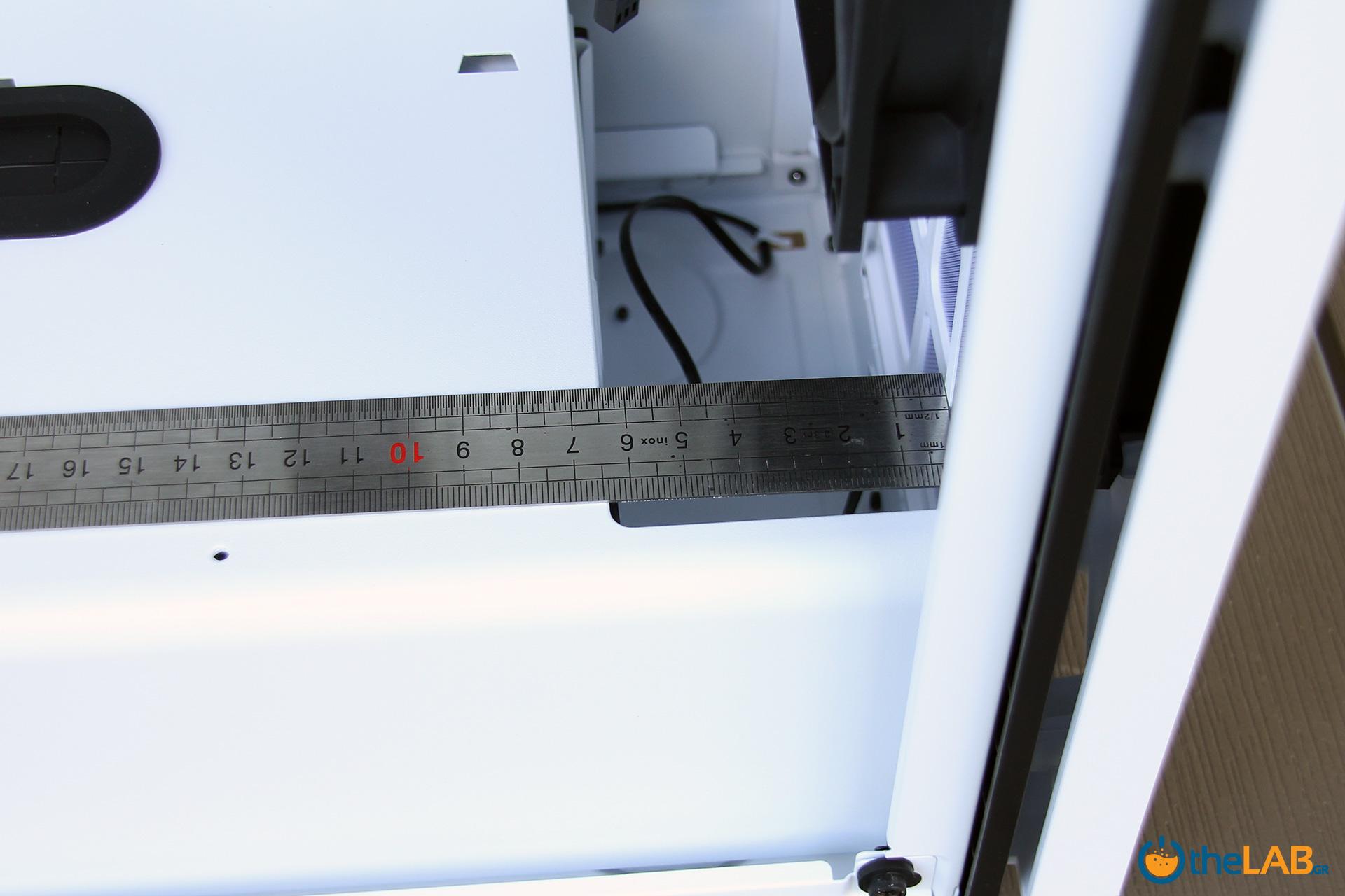 large.Corsair_Carbide_SPEC-06_RGB_Tempered_Glass_Case_review_interior_image012.jpg