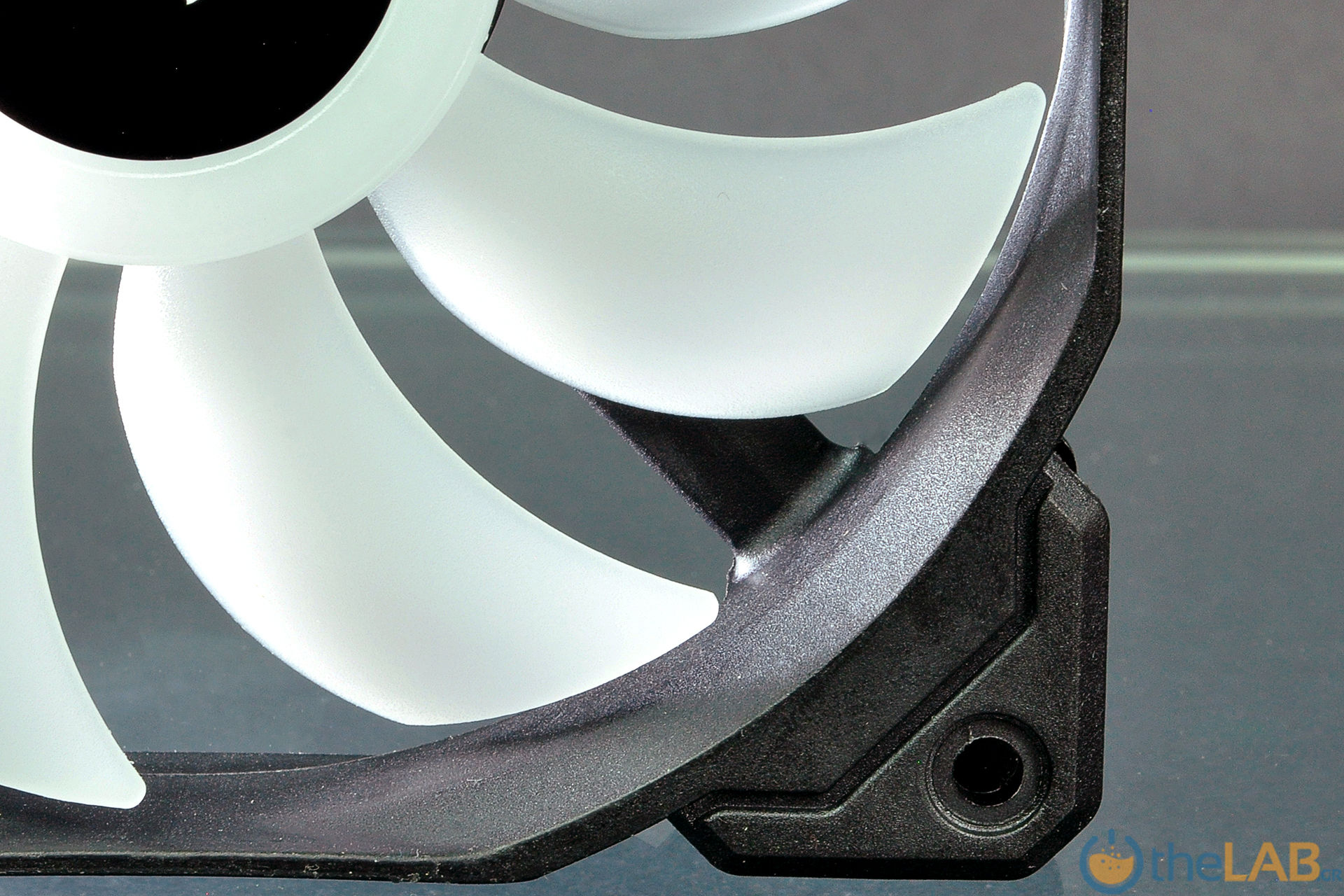 large.CorsairSP120RgbPro_33_0377.jpg
