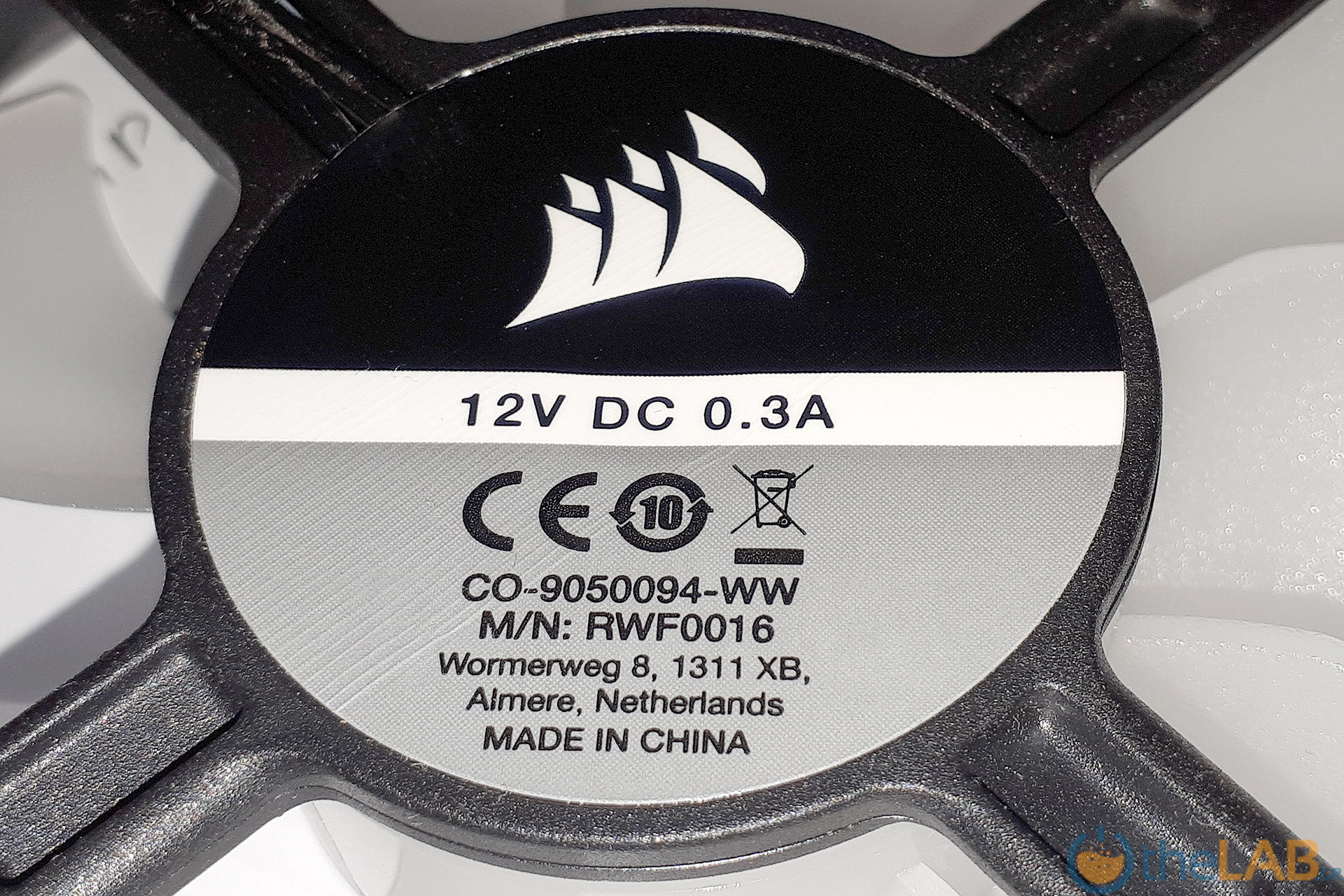 large.CorsairSP120RgbPro_44_122801.jpg
