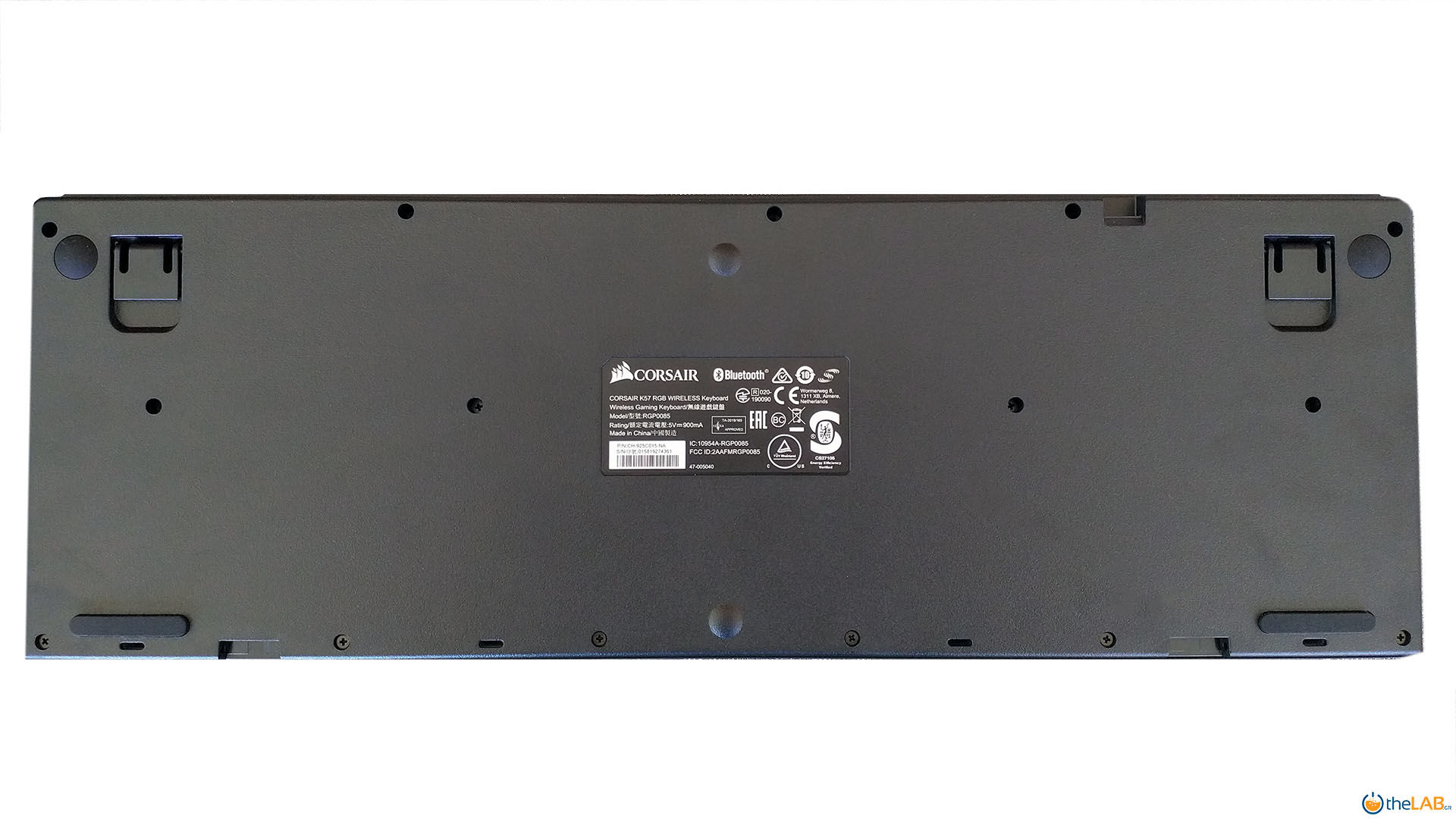 large.corsair-k57-rgb-wireless-gaming-keyboard-bottom-side.jpg