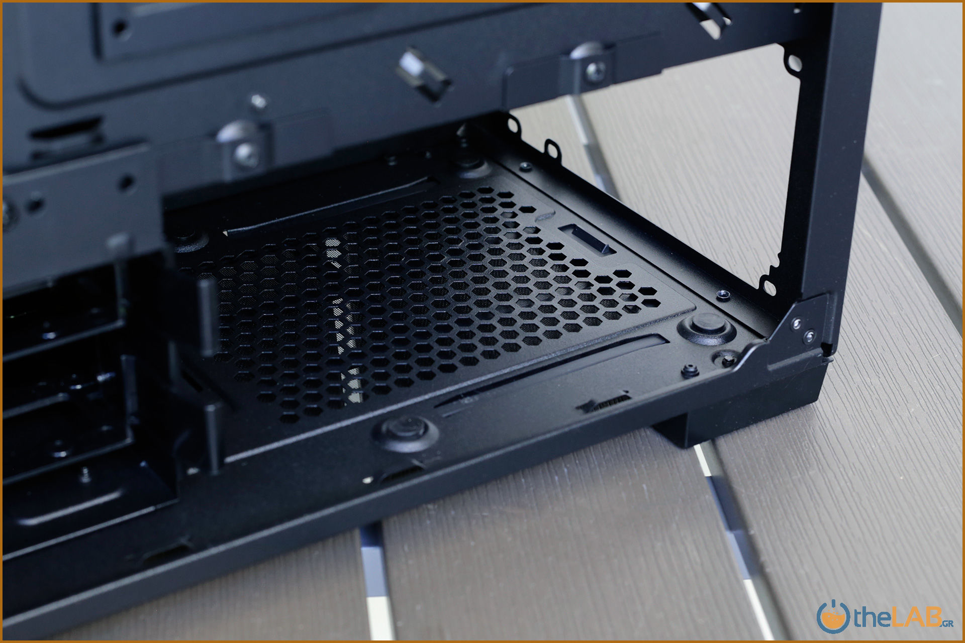 large.corsair_carbide_spec_delta_rgb_gaming_case_review_packaging_exterior_interior_design_image180.jpg
