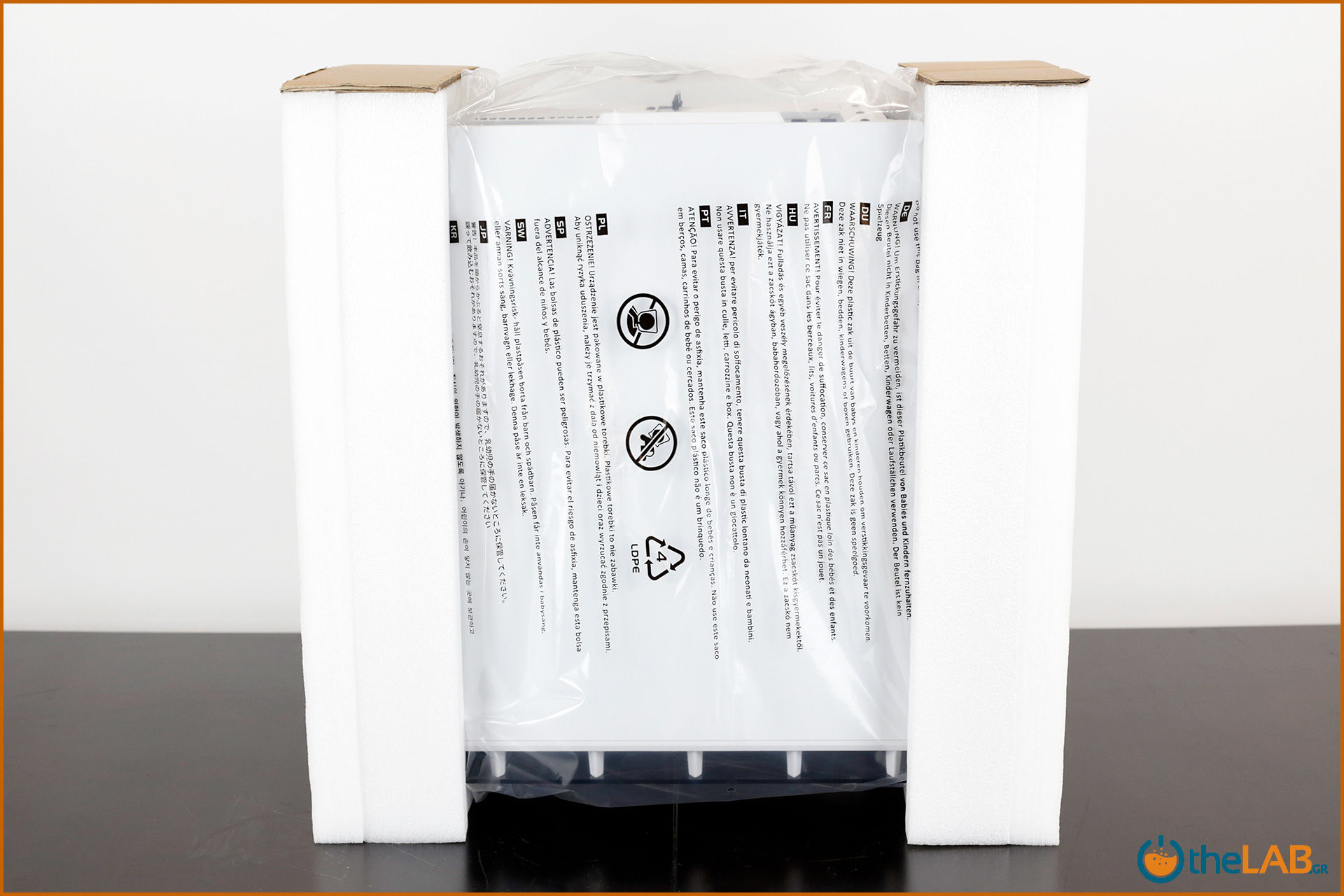 large.Corsair_icue_465x_rgb_smart_case_exterior_review_image423.jpg