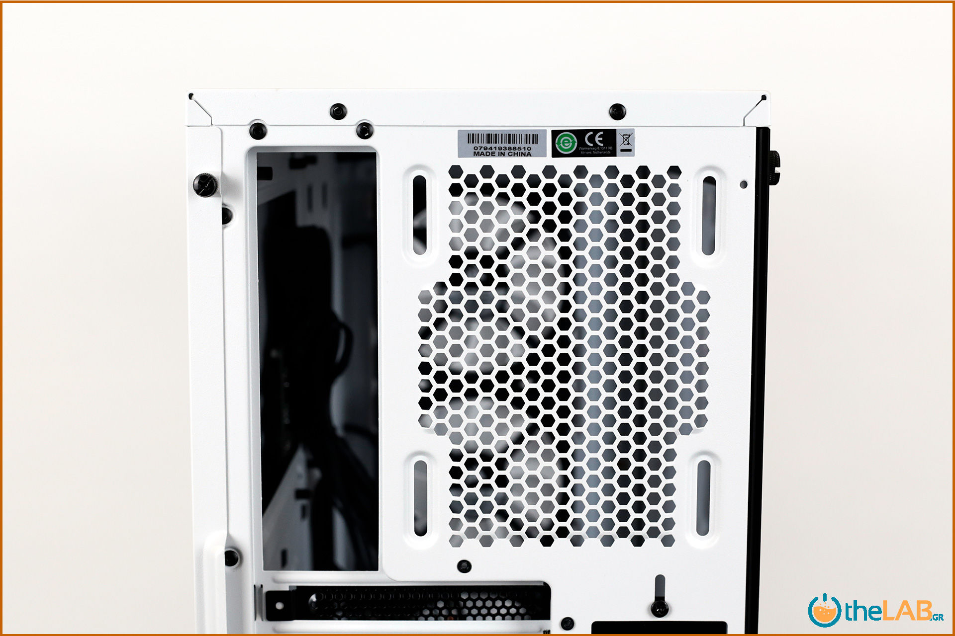 large.Corsair_icue_465x_rgb_smart_case_exterior_review_image441.jpg