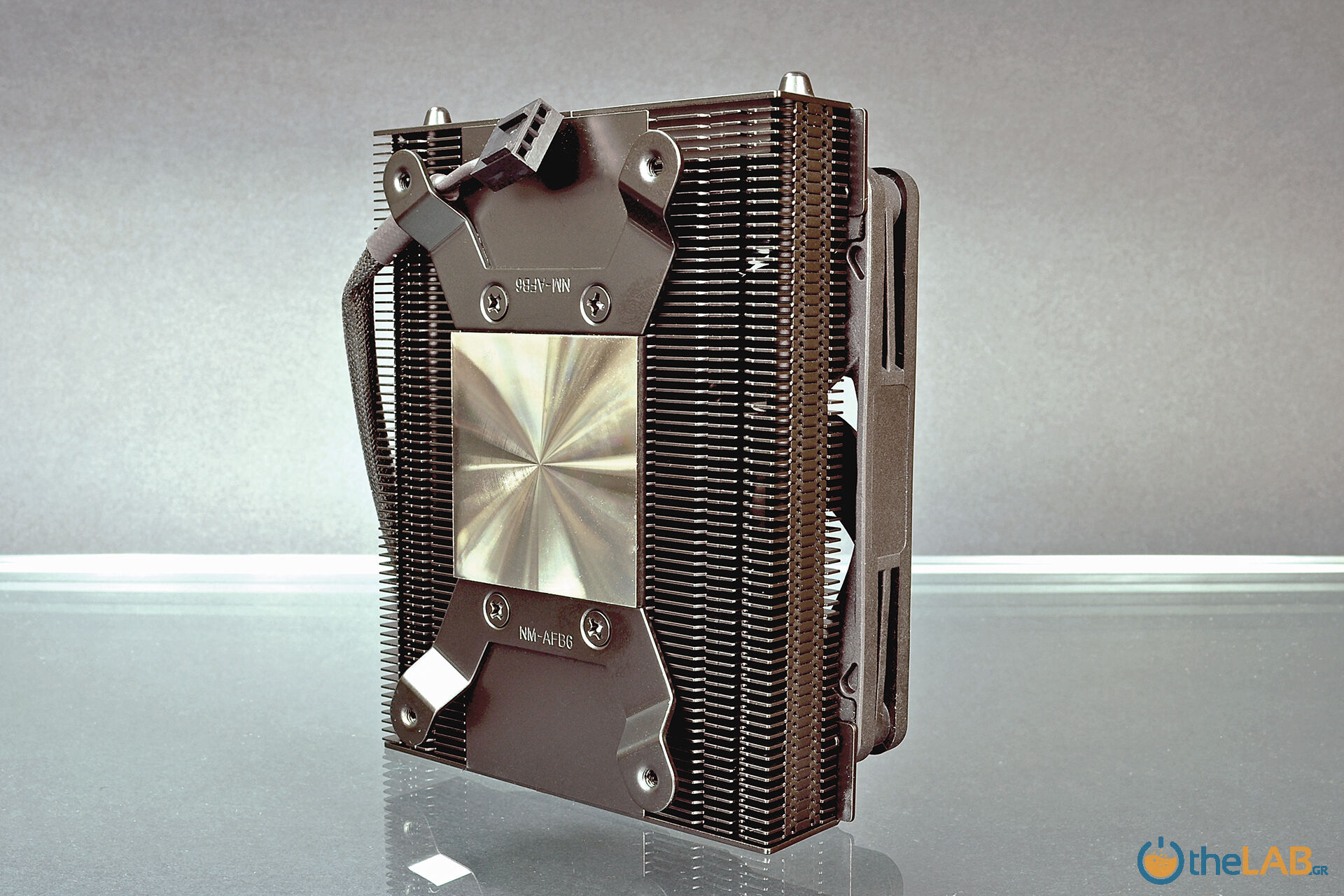 large.1254999175_043_Noctua-NH-L9a-AM4-Chromax.Black_Cooler44-07_0137.jpg