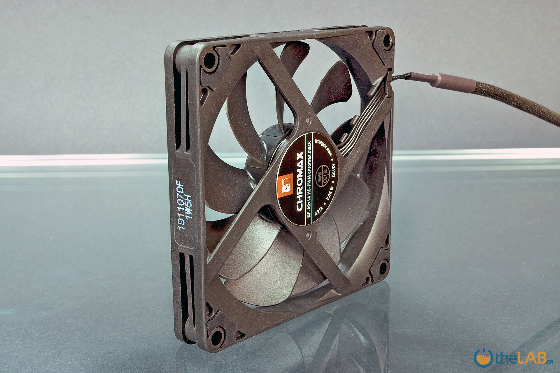 large.1664996025_061_Noctua-NH-L9a-AM4-Chromax.Black_Fan44_03_0171.jpg
