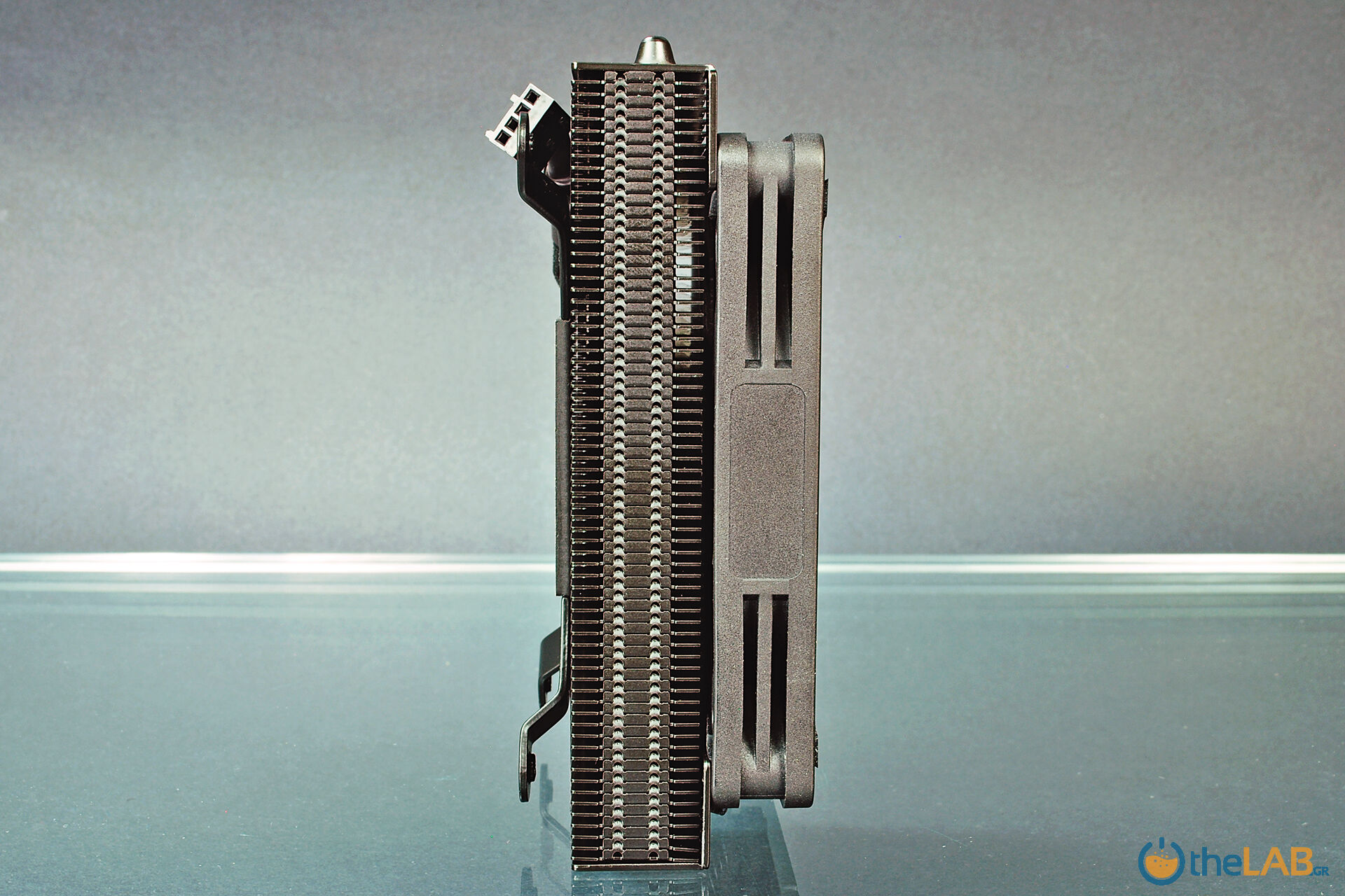 large.29847951_042_Noctua-NH-L9a-AM4-Chromax.Black_Cooler44-06_0136.jpg