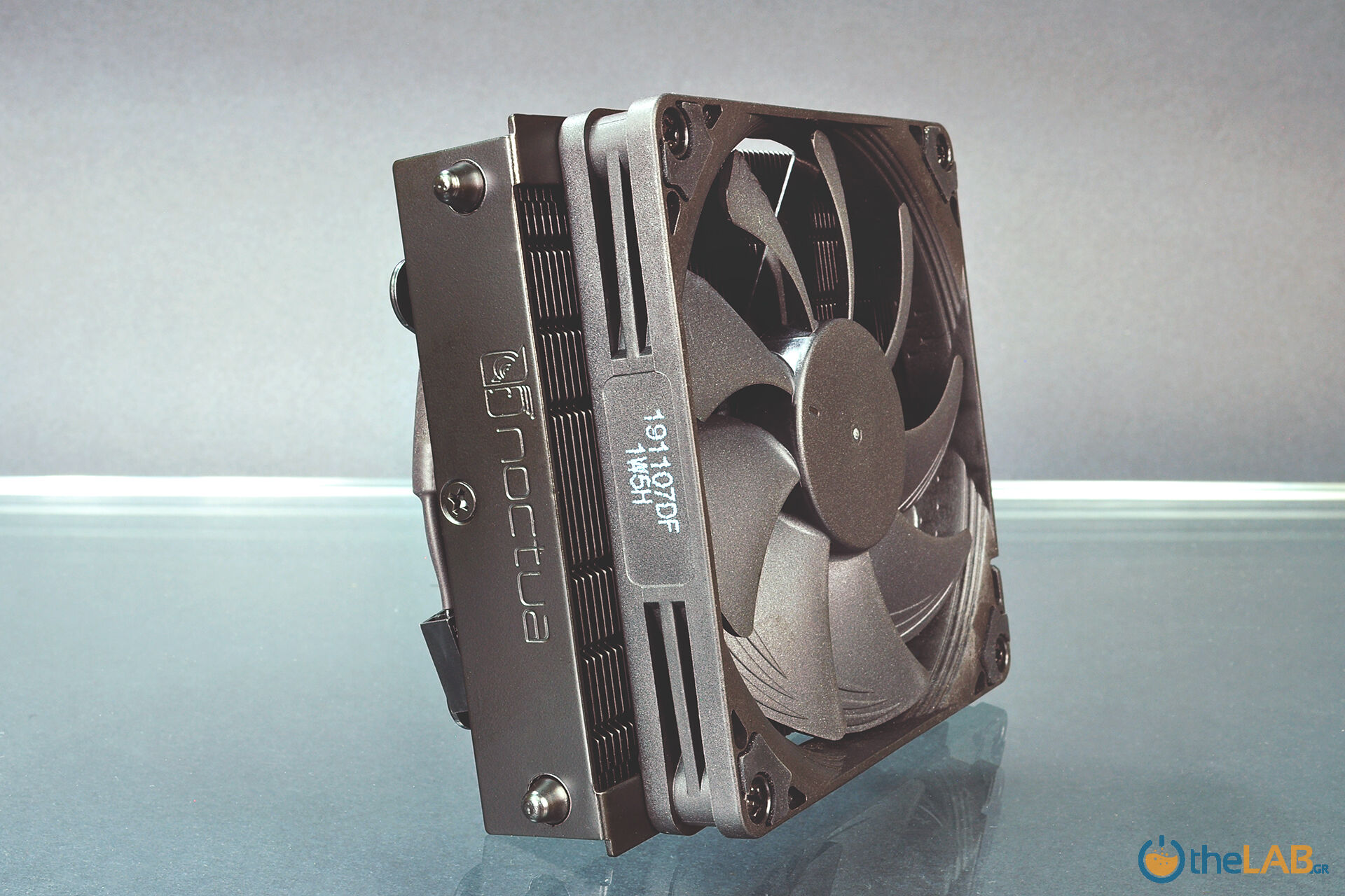 large.791755241_039_Noctua-NH-L9a-AM4-Chromax.Black_Cooler44-03_0133.jpg