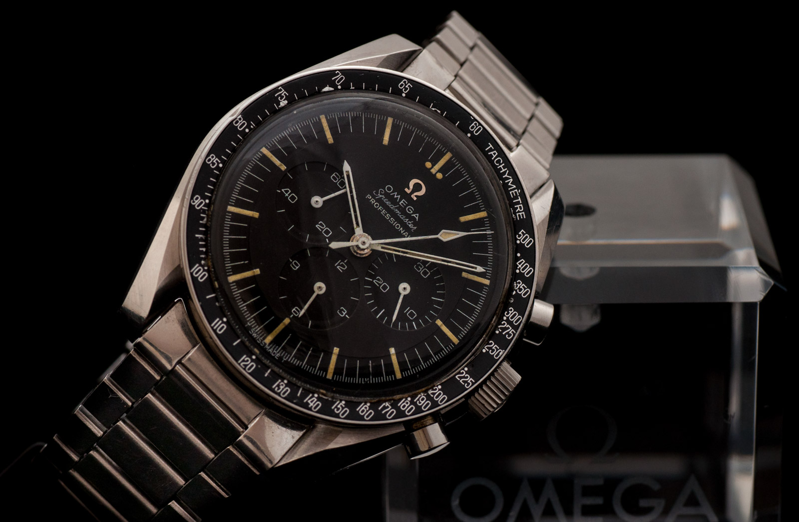 Omega Speedmaster Professional fra 1966. Fortsatt i produksjon, koster like mye som en Apple Watch Edition, men trenger ikke programvareoppdateringer.