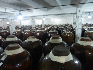 Madurez del baijiu en tinajas de barro