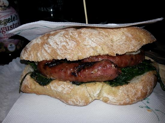 Panino friarielli e salsiccia napoletano