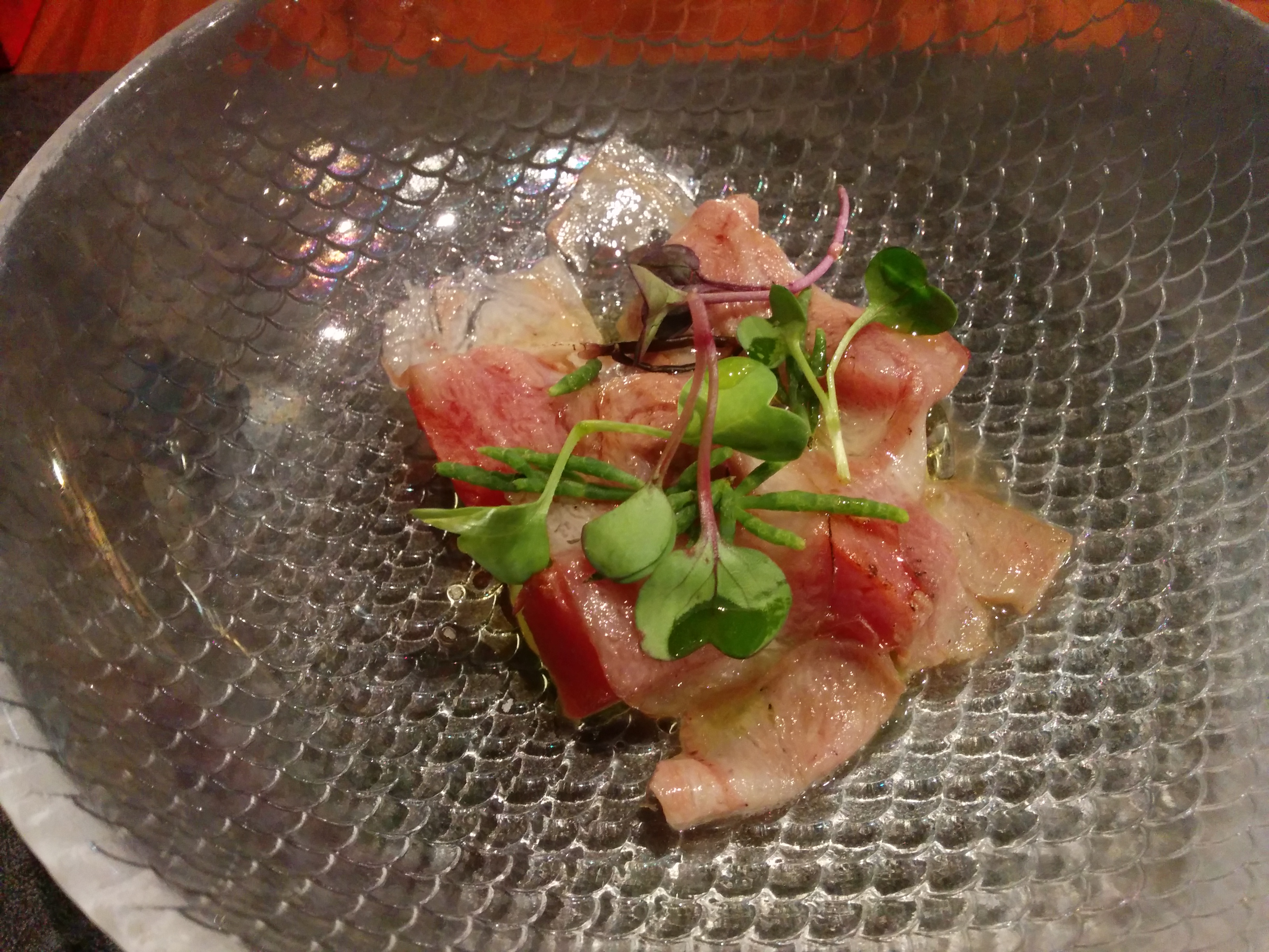 Atún rojo con careta de cerdo ibérico braseada - Q de Barella