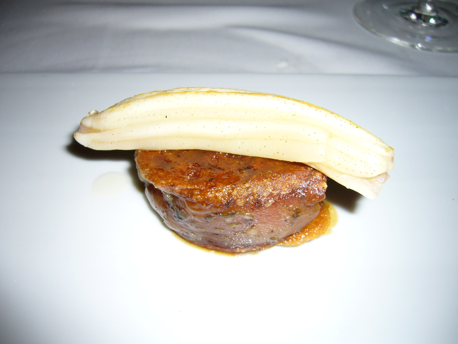 Pie de cerdo con espardeña