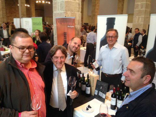 Catando vino y en buena compañía... ¡Qué grandes nuestros foreros!