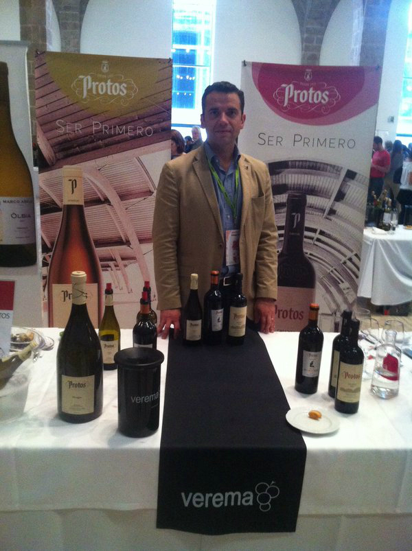 "Ser primero" Protos