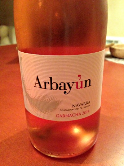Arbayún 2014: Un rosado muy bien hecho por el enólogo de Chivite, casi parece un blanco y para mí eso es un halago.