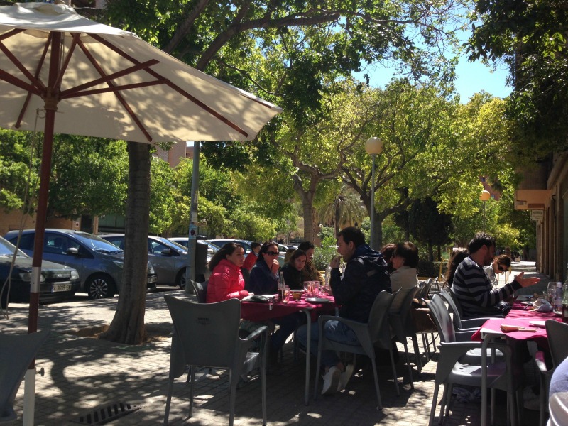 Terraza restaurante La Pentola