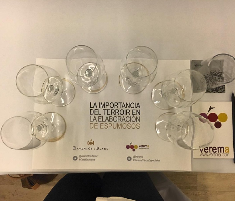 Foto de acobocc en la cata de espumosos del mundo