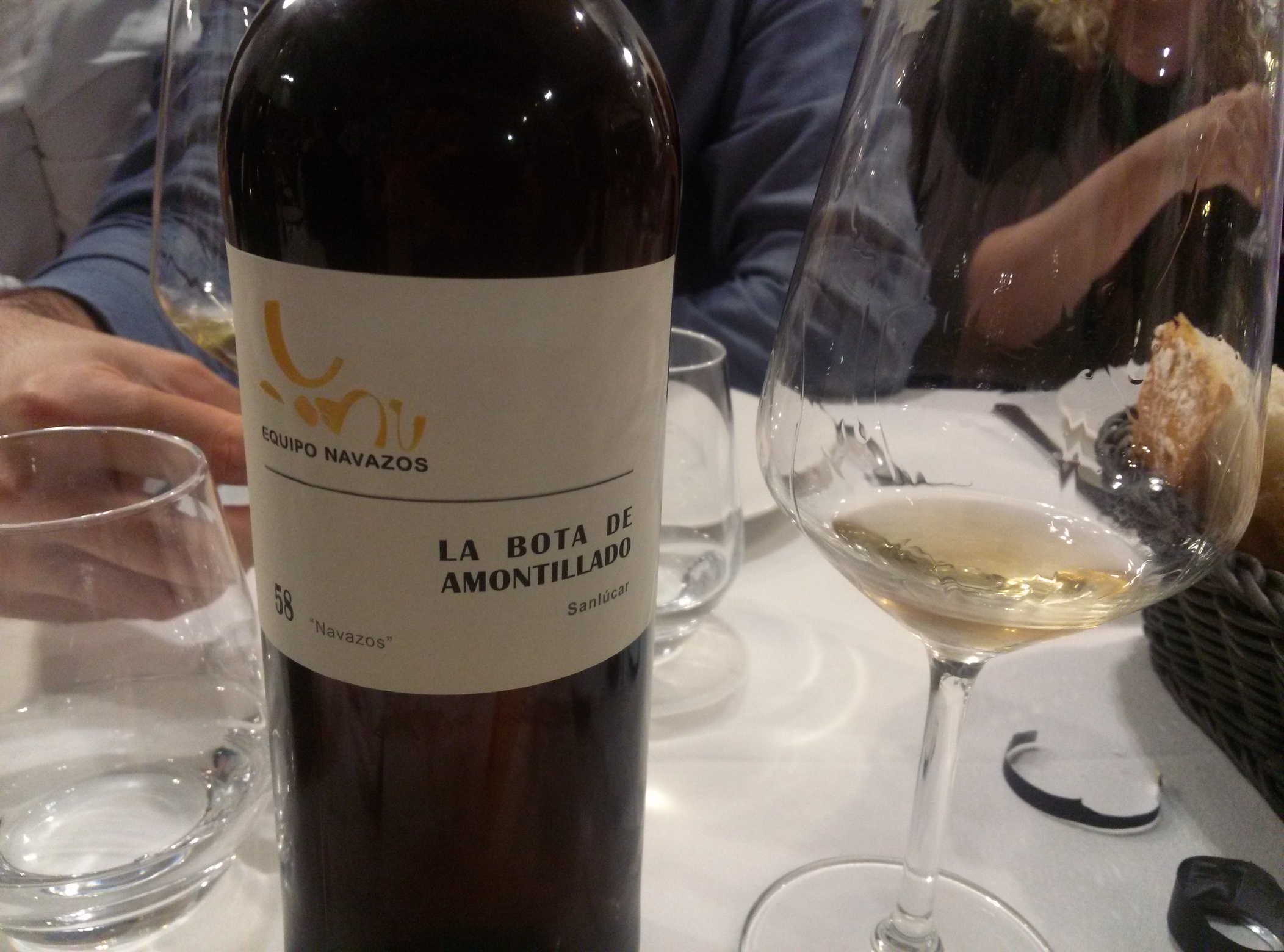 Mi vino de sobaquillo: La Bota de Amontillado nº 58 "Sanlúcar" del Equipo Navazos