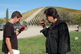 "Vinos sin fronteras" tasting a wine....