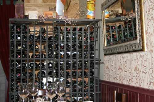 A Table El botellero