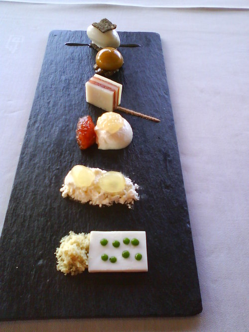 Akelarre en San Sebastian - Donostia Leche y uva, queso y vino en evolución paralela