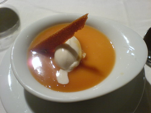Rodero en Pamplona / Iruña Manjar blanco de almendra con toffe de amareto y sorbete de salvia
