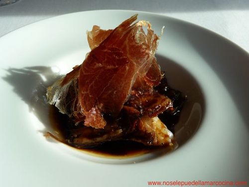 Restaurante en Errenteria / Rentería RABITOS DE CERDO IBÉRICO ESTOFADOS Y CIGALITAS SALTEADAS