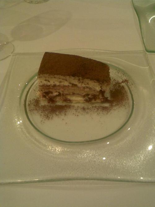 Rioja Asador en Valencia Tarta selva negra .
