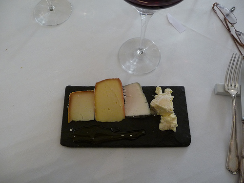 Restaurante en Narbonne Plato de quesos