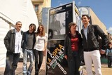 Reparto de la película Dieta Mediterránea junto a Pilar García-Granero, presidenta del consejo regulador de la D.O. Navarra