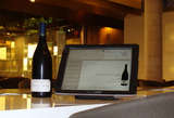 Restaurante Monvínic Carta de vinos digital... un puntazo. Más entretenida que la PSP.