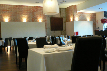 Restaurante L'azud Vista general