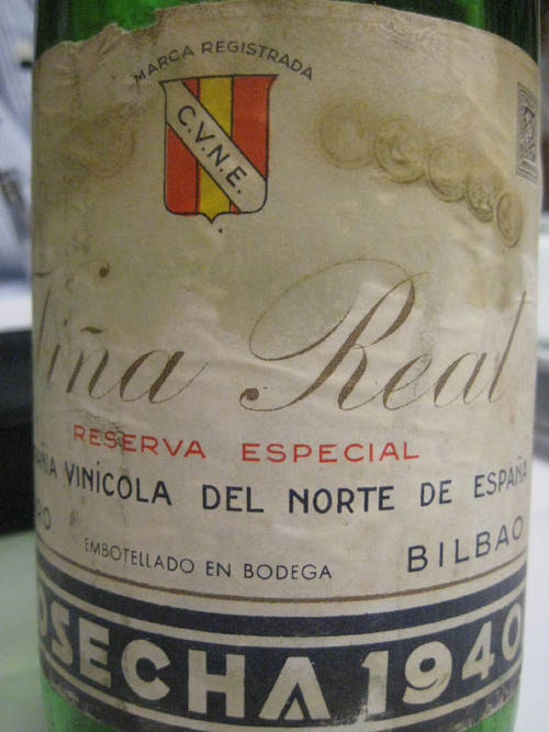 Bodega Cigaleña en Santander edad