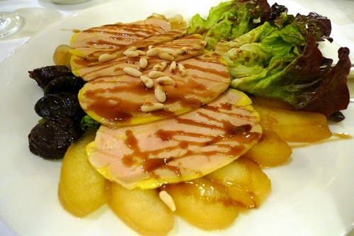 Restaurante El Gastrónomo ensalada de frutas y foie