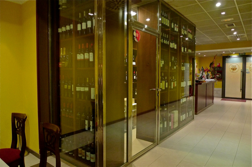 Asador La Vid cava de vinos