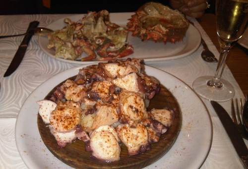 Cervecería braseria gallega en Barcelona Pulpo y Centolla