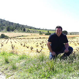 Pepe Mendoza en el viñedo