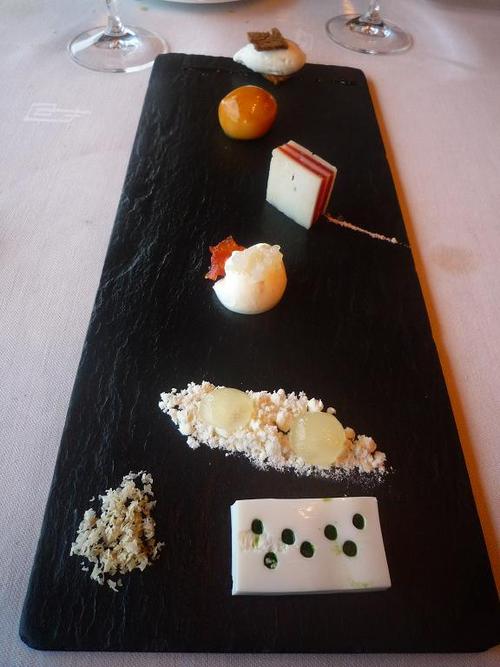 Akelarre en San Sebastian - Donostia Leche y uva,queso y vino en evolucion